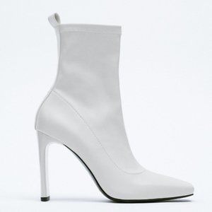 ZARA EGGSHELL WHITE FAUX FLAT LEATHER HEELED SQUARE TOE ANKLE BOOTS
